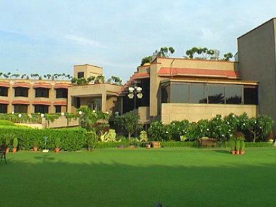 The Claremont & Convention Centre Hotel New Delhi
